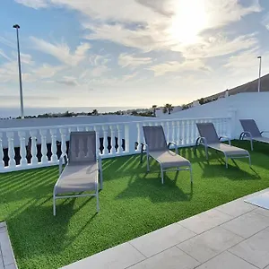 Stunning Sea View With 6 Bedrooms & Heated Pool - Renaissance Villa